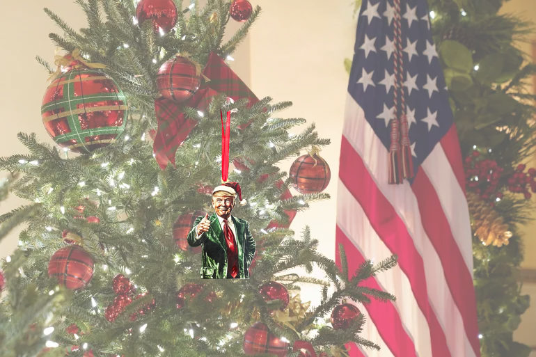 BL13-10 President Donald Trump 45 47 Christmas Ornament White House challenge coin style