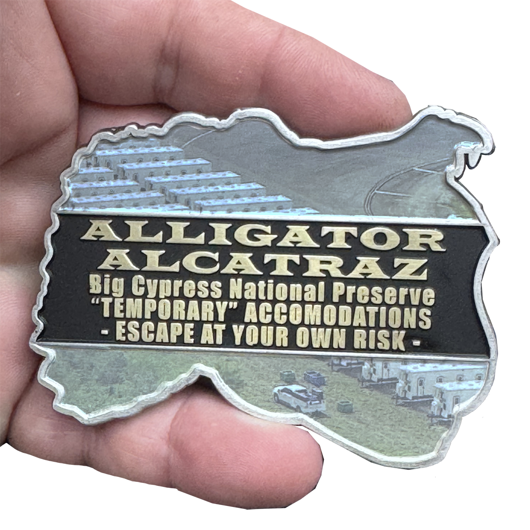 EL19-5 ICE Agent Alligator Alcatraz ICE Agent Challenge Coin Florida Gator