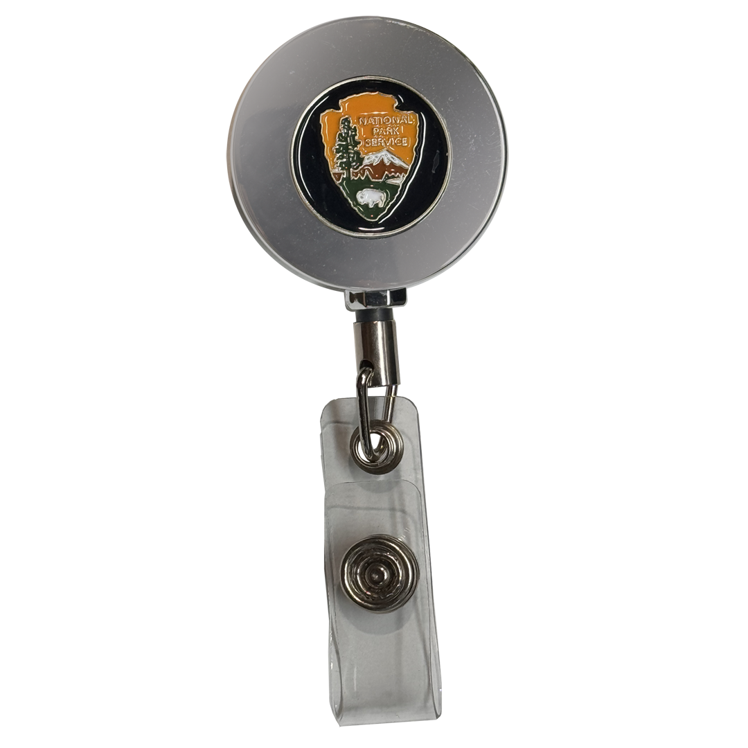 BL18-015 NPS National Park Service Park Ranger Guide Metal ID Reel retractable Card Holder