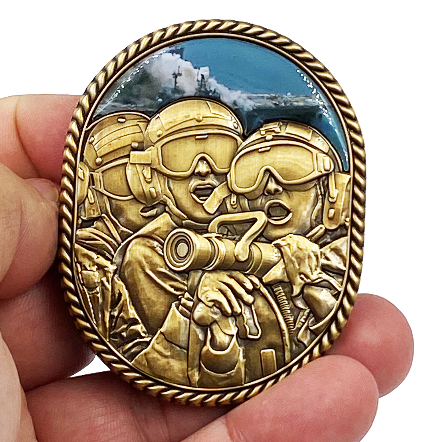 DL7-04 USS Bonhomme Richard Challenge Coin Navy Wasp-class amphibious Naval assault ship July 12 2020 Fire Fighter